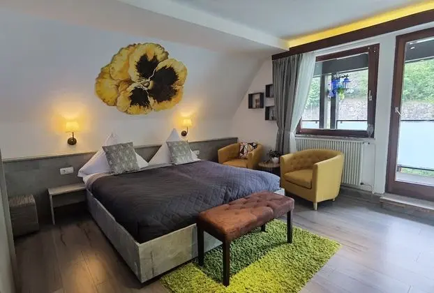 Tek Büyük Yataklı Oda, Balkon