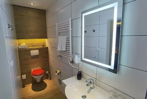 Tek Büyük Yataklı Oda, Balkon