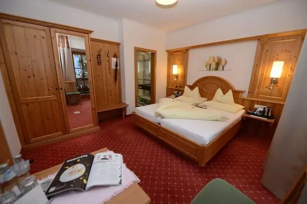 Basic Tek Büyük Yataklı Oda