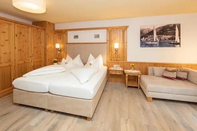 Business Tek Büyük Yataklı Oda