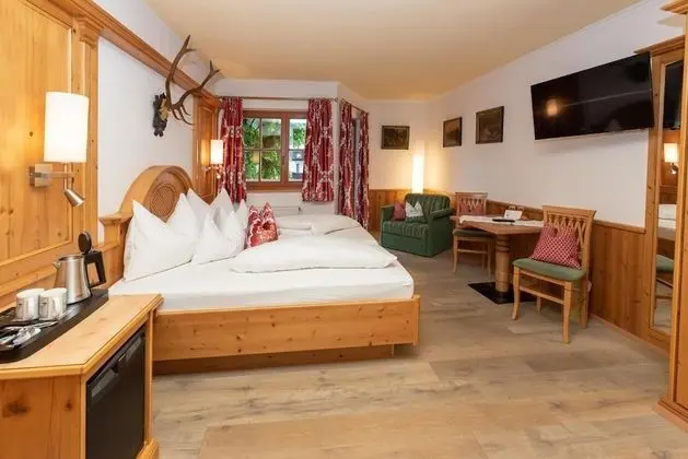 Business Tek Büyük Yataklı Oda