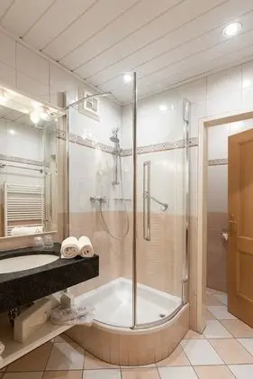 Business Tek Büyük Yataklı Oda