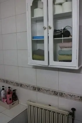 Ortak Ranzalı Oda, Sadece erkekler için (Foreigner Only)