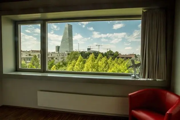 Tek Büyük Yataklı Oda (Riverside)