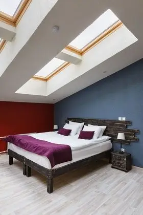 Comfort Tek Büyük veya İki Ayrı Yataklı Oda