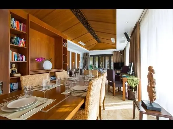 Villa, 3 Yatak Odası, Engellilere Uygun, Sıcak Su Havuzu