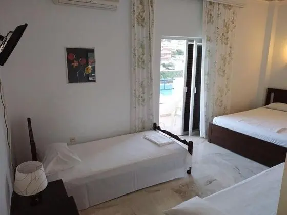 Üç Kişilik Oda, Deniz Manzaralı (3 Adults + 1 Child)
