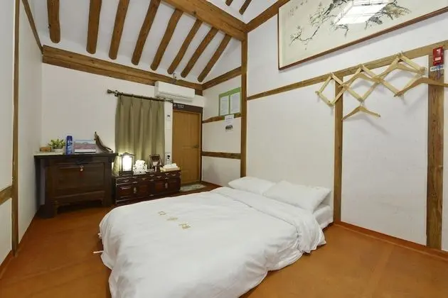 Traditional Tek Büyük Yataklı Oda (22sqm)