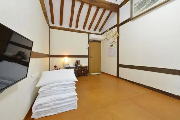 Traditional Tek Büyük Yataklı Oda (22sqm)