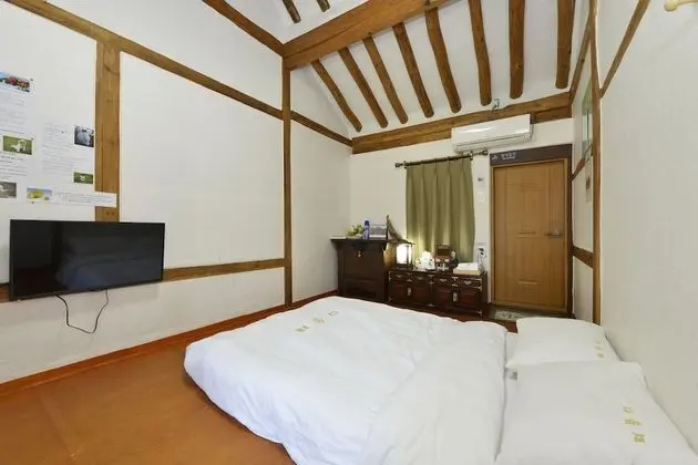 Traditional Tek Büyük Yataklı Oda (22sqm)