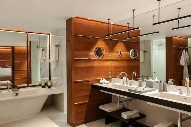 Canopy Suite (Staycation Malaysia Residents Only)