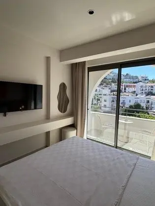 Çift Kişilik, Deniz Manzaralı, Balkonlu