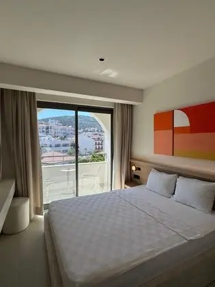 Çift Kişilik, Deniz Manzaralı, Balkonlu