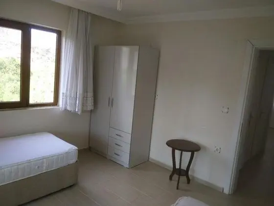 Daire,bahçe Manzaralı,2. Kat