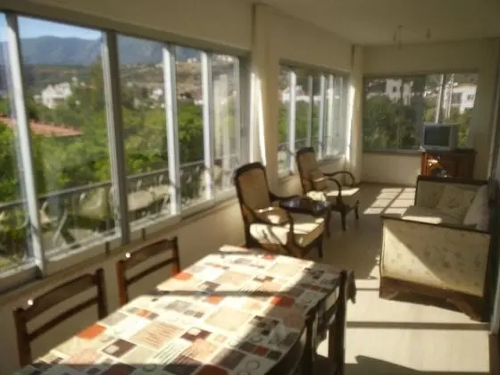 Daire,bahçe Manzaralı,2. Kat