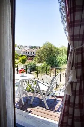 Standart Oda, Bahçe Manzaralı, Balkonlu