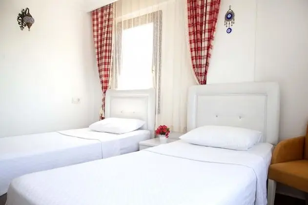 Standart Oda, Bahçe Manzaralı, Balkonlu