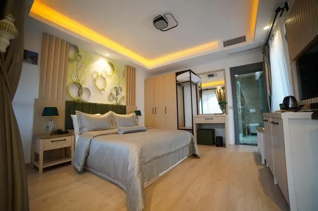 Standart Oda, Bahçe Manzaralı