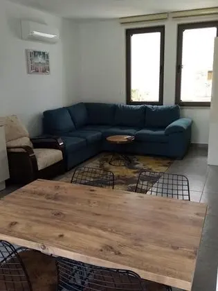 Daire-İki Yatak Odalı, Bahçe Manzaralı, Bahçe Katı