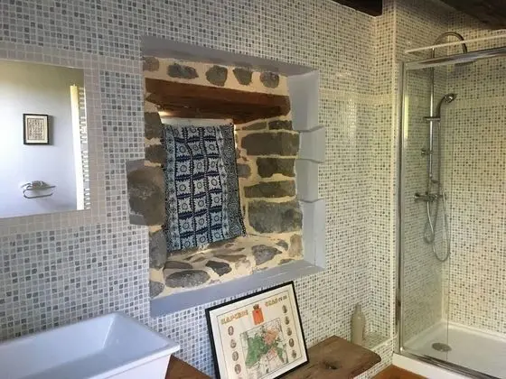 Design Tek Büyük Yataklı Oda, Banyolu/Duşlu, Bahçe Manzaralı (russe)