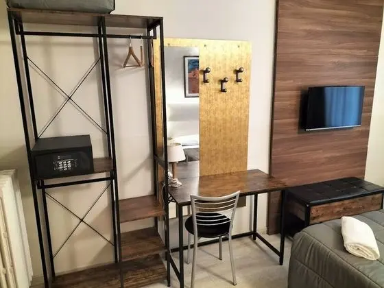 Tek Büyük Yataklı Oda