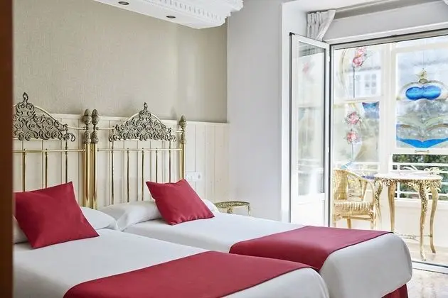 Superior Tek Büyük Yataklı Oda