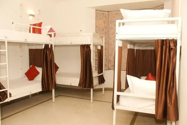 Deluxe Ortak Ranzalı Oda, Karma Ranzalı Oda