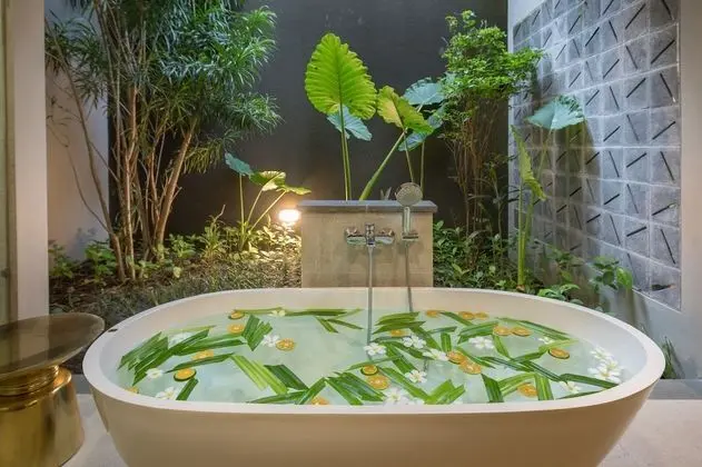 Deluxe Villa, 2 Yatak Odası, Havuz Manzaralı