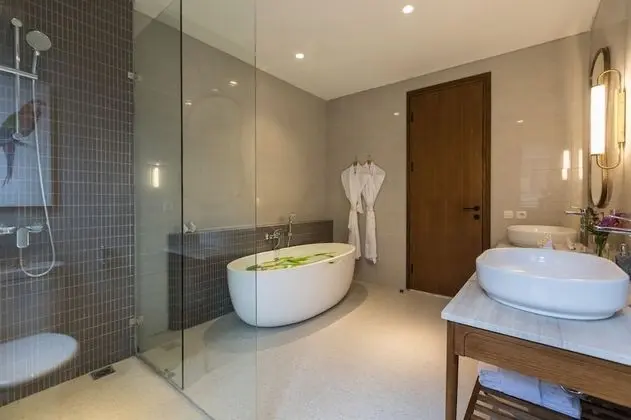 Luxury Villa, 3 Yatak Odası, Havuz Manzaralı