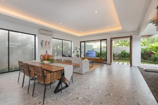 Luxury Villa, 4 Yatak Odası, Havuz Manzaralı