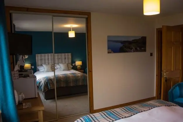 Tek Büyük Yataklı Oda, Deniz Manzaralı (Room1)