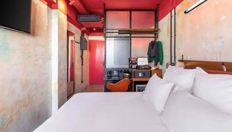 Urban Double or Twin Room with Balcony
