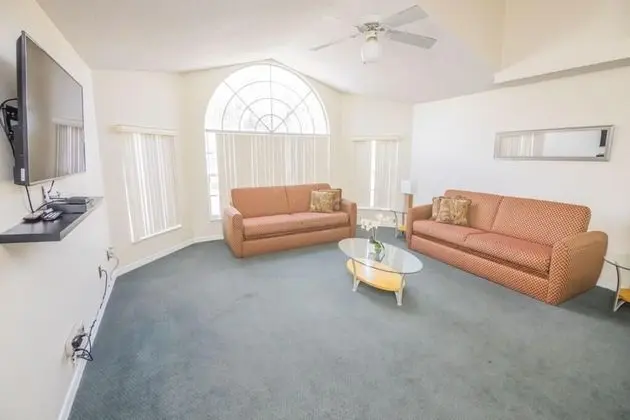 Daire, Birden Çok Yatak (Dave's Royal Palm Bay Condo)