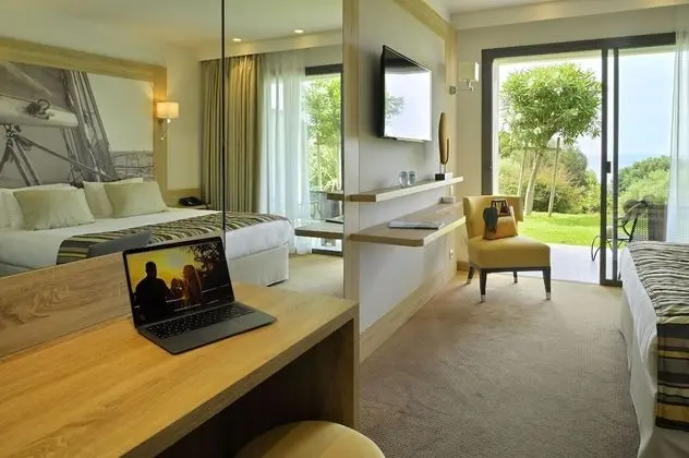 Comfort Tek Büyük veya İki Ayrı Yataklı Oda, Teras