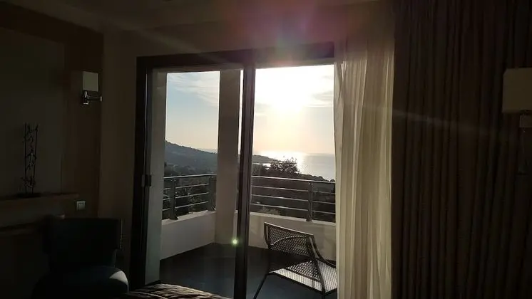 Superior Tek Büyük veya İki Ayrı Yataklı Oda, Balkon