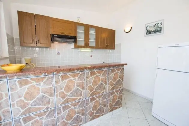 Apart Daire (David - 20m from the beach with parki)