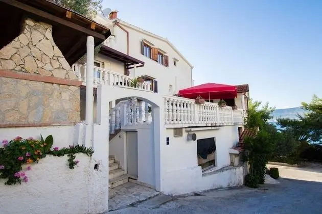 Apart Daire (David - 20m from the beach with parki)
