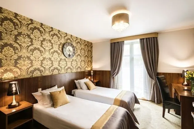 Standard Tek Büyük veya İki Ayrı Yataklı Oda