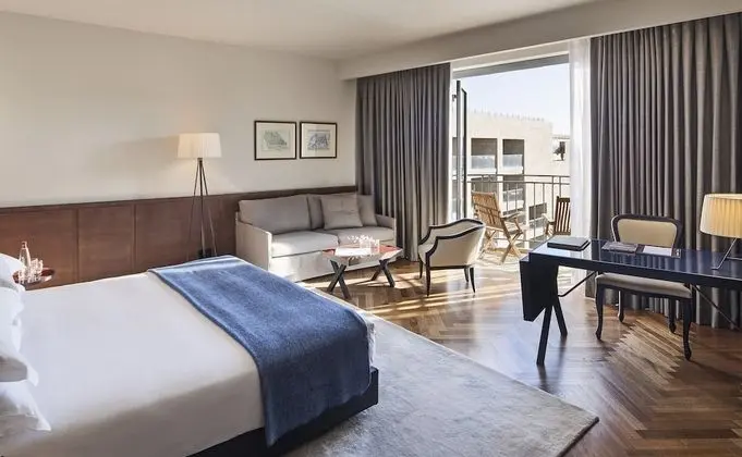 Deluxe Oda, Havuz Manzaralı (Partial Old City view)