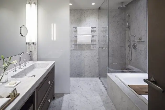 Deluxe Oda, Havuz Manzaralı (Partial Old City view)