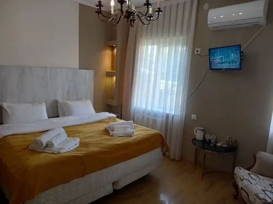 Standard Tek Büyük Yataklı Oda