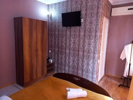 Standard Tek Büyük Yataklı Oda