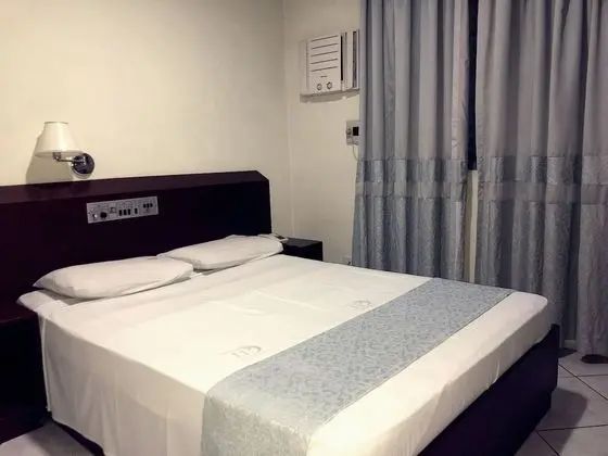 Luxury Tek Büyük Yataklı Oda