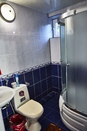 Junior Süit, Balkon