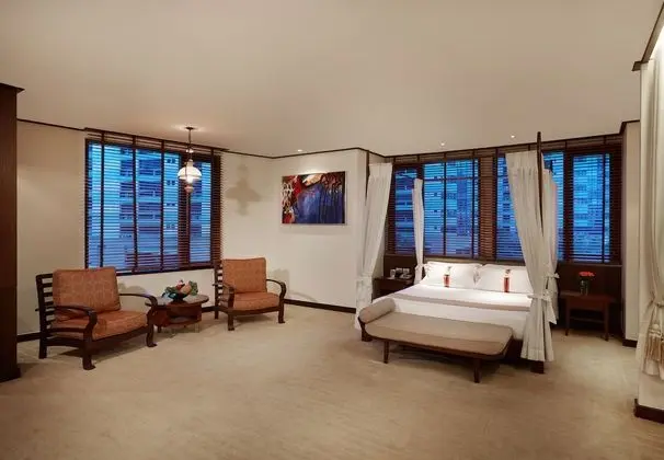 Deluxe Room (Corner Wing)