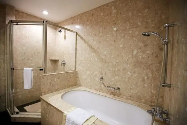 Deluxe Room (Corner Wing)