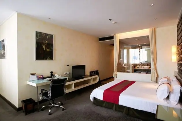 Studio Room (Corner Wing)