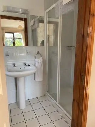 Classic Tek Büyük Yataklı Oda, Banyolu/Duşlu (Shower)