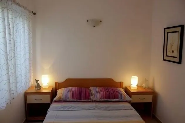 Apart Daire (Davor - 20m from sea - A1(2+2))