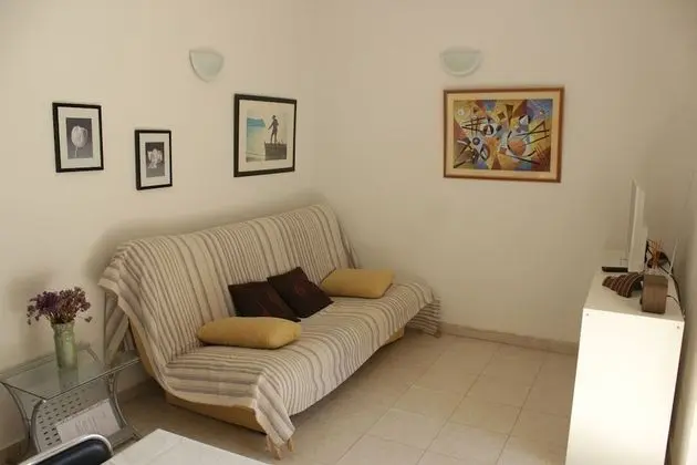 Apart Daire (Davor - 20m from sea - A1(2+2))